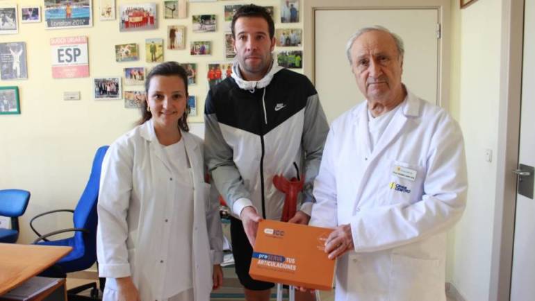 Toño Martínez se sometió a la técnica preICC aprovechando una cirugía artroscópica en su rodilla izquierda