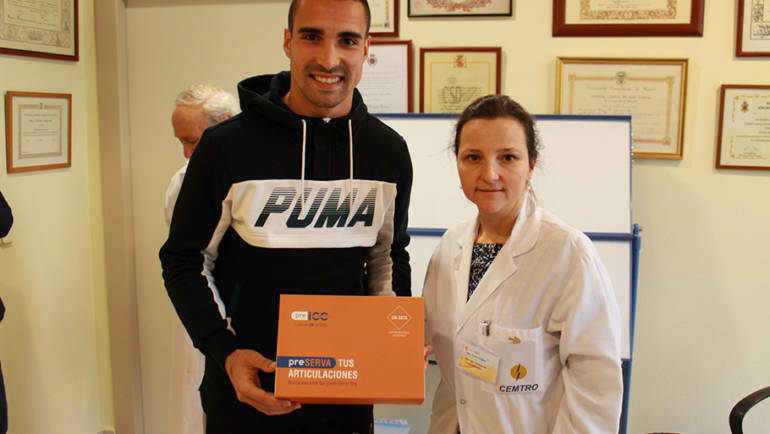 Sergio Asenjo, portero titular del Villarreal, ha sido sometido a la técnica preICC aprovechando la cirugía de su Ligamento Cruzado Anterior